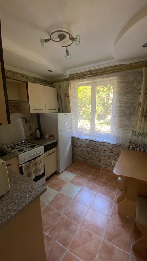 Квартира На Проспекті Úzhgorod Exterior foto